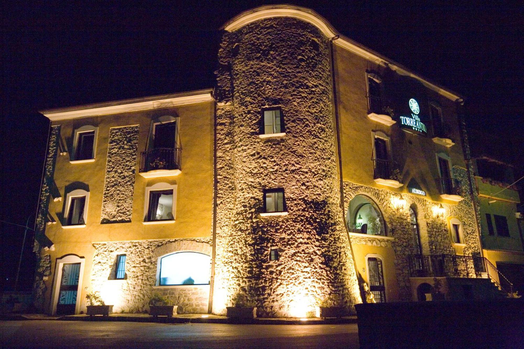 Hotel Villa Torre Antica 아테나루카나 외부 사진